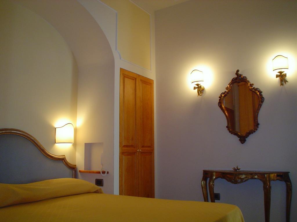 Petit Chateau Montecatini Terme Exterior foto